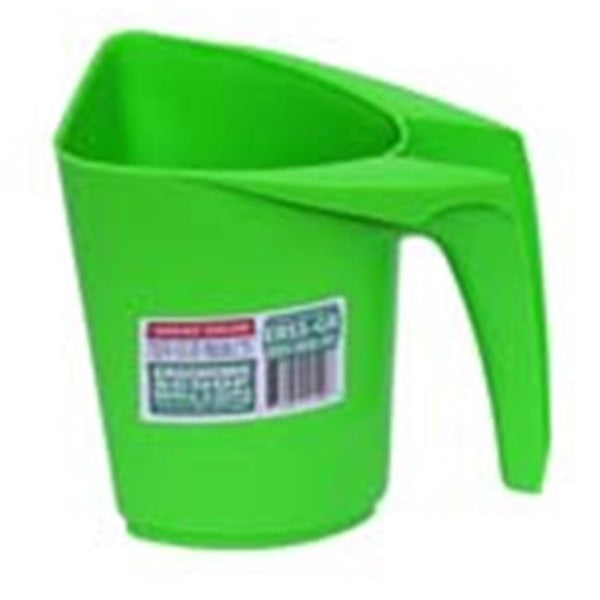 5-Pint Plastic Feed Scoop [Red]